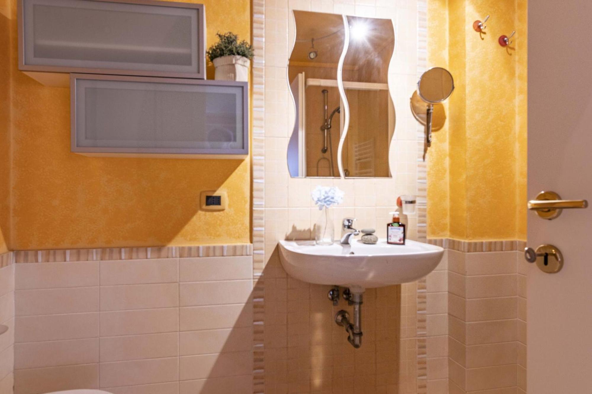 Italian Experience-florentine Careggi Loft Apartment
